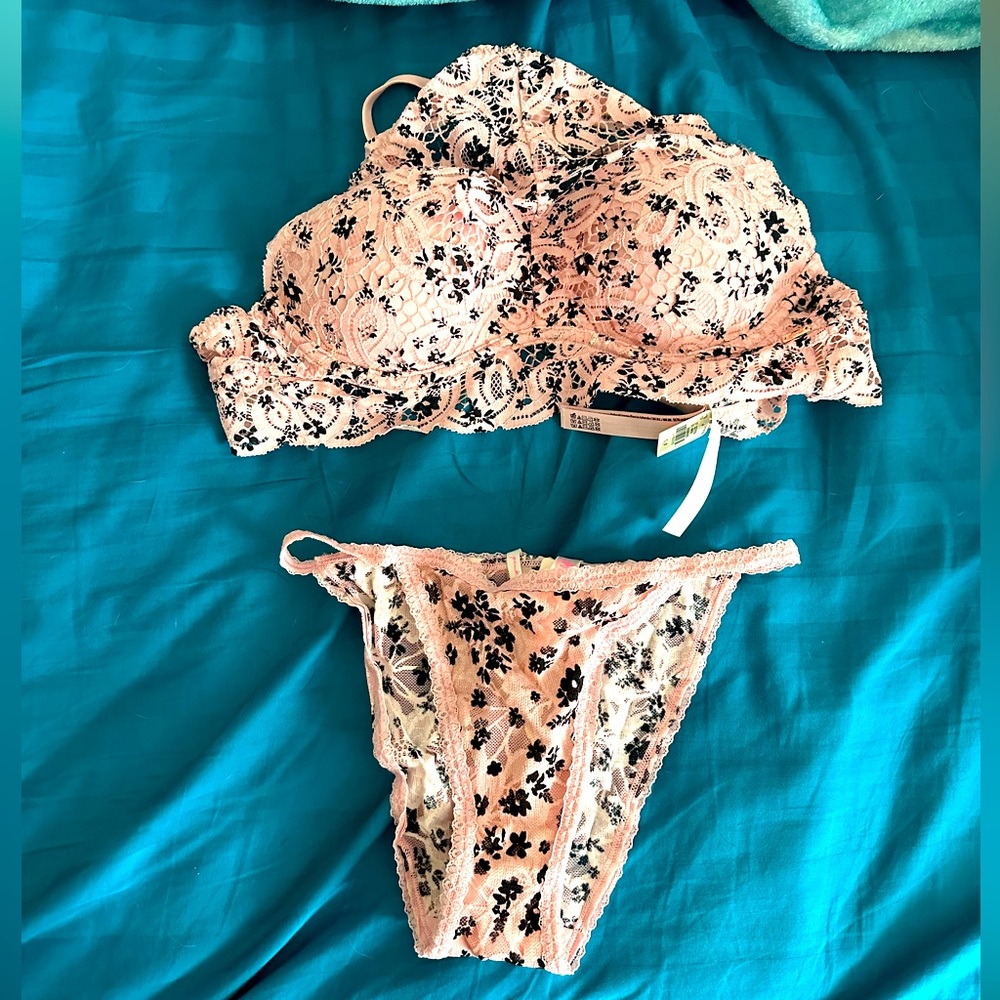 PINK lingerie set. NWT